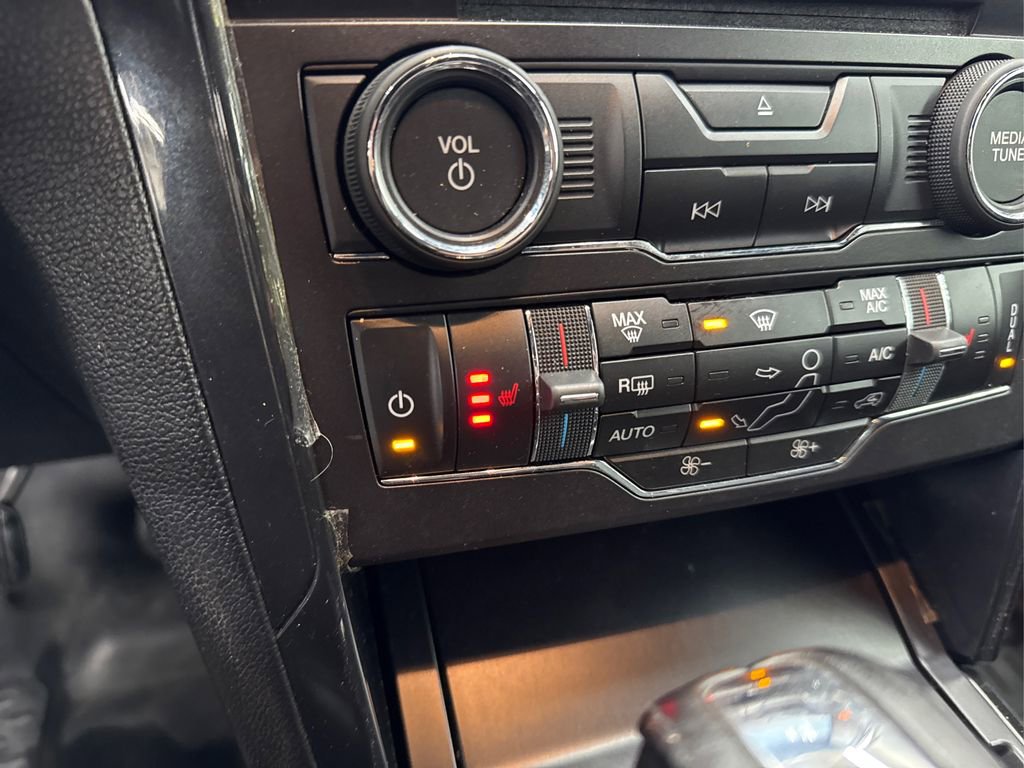 Used 2017 Ford Explorer XLT w/ Equipment Group 202A image 31