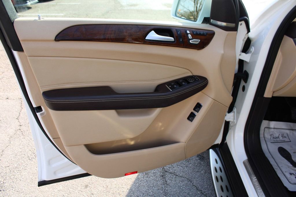 Used 2019 Mercedes-Benz GLS 450 4MATIC image 29