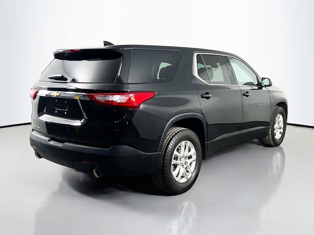 Used 2021 Chevrolet Traverse LS AWD/4WD image 5