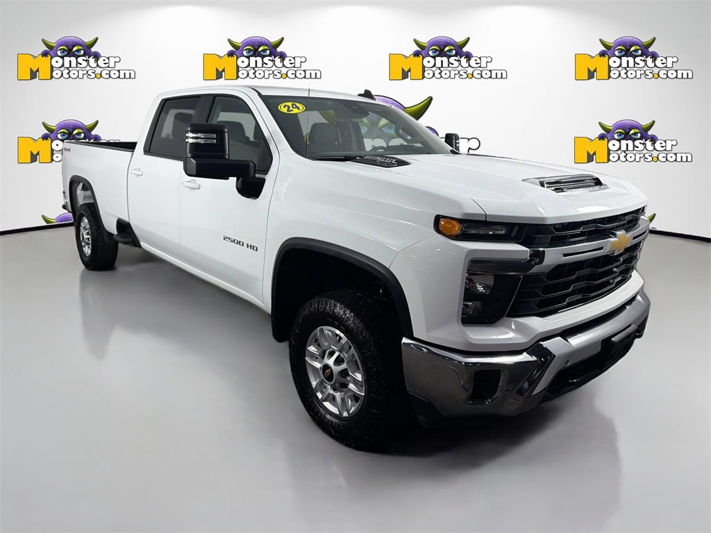 Used 2024 Chevrolet Silverado 2500 LT image 3