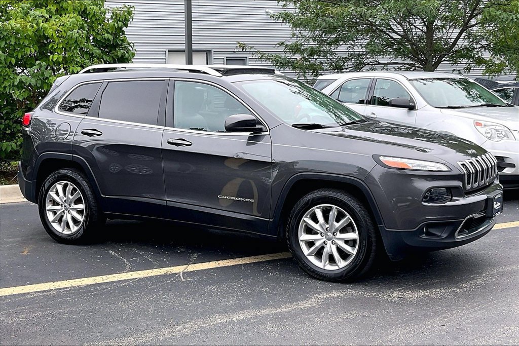 Used 2016 Jeep Cherokee Limited AWD/4WD image 40