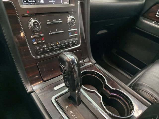 Used 2017 Lincoln Navigator L Reserve AWD/4WD image 24
