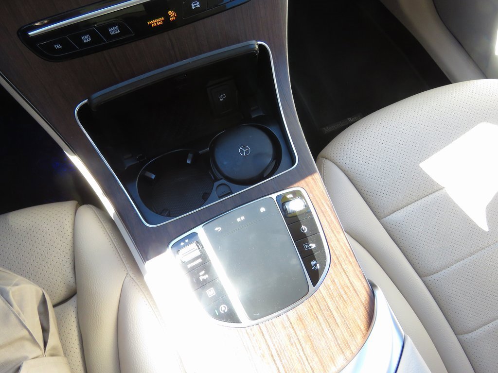 Used 2021 Mercedes-Benz GLC 300 GLC 300 image 25