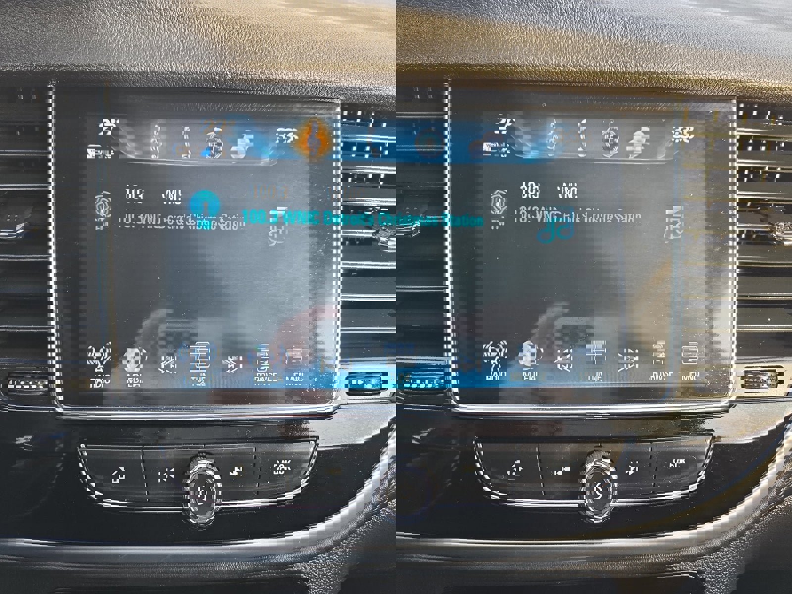 Used 2021 Buick Encore Preferred w/ Safety Package image 18