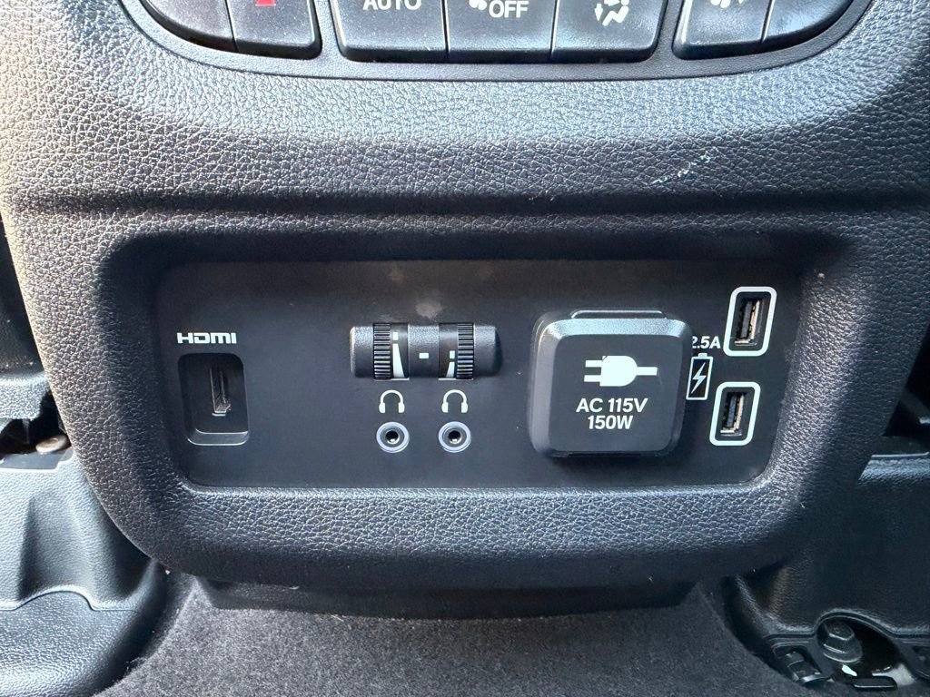 Used 2019 Honda Pilot Elite image 30