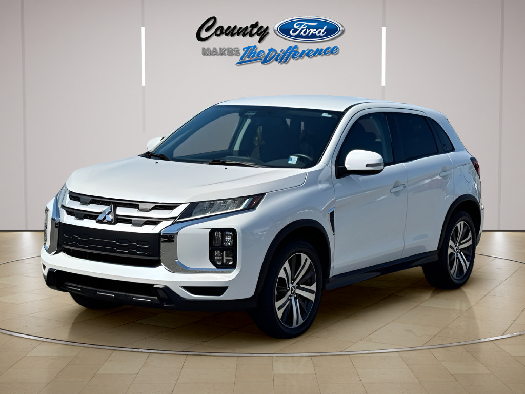 Used 2020 Mitsubishi Outlander Sport SE AWD/4WD image 2