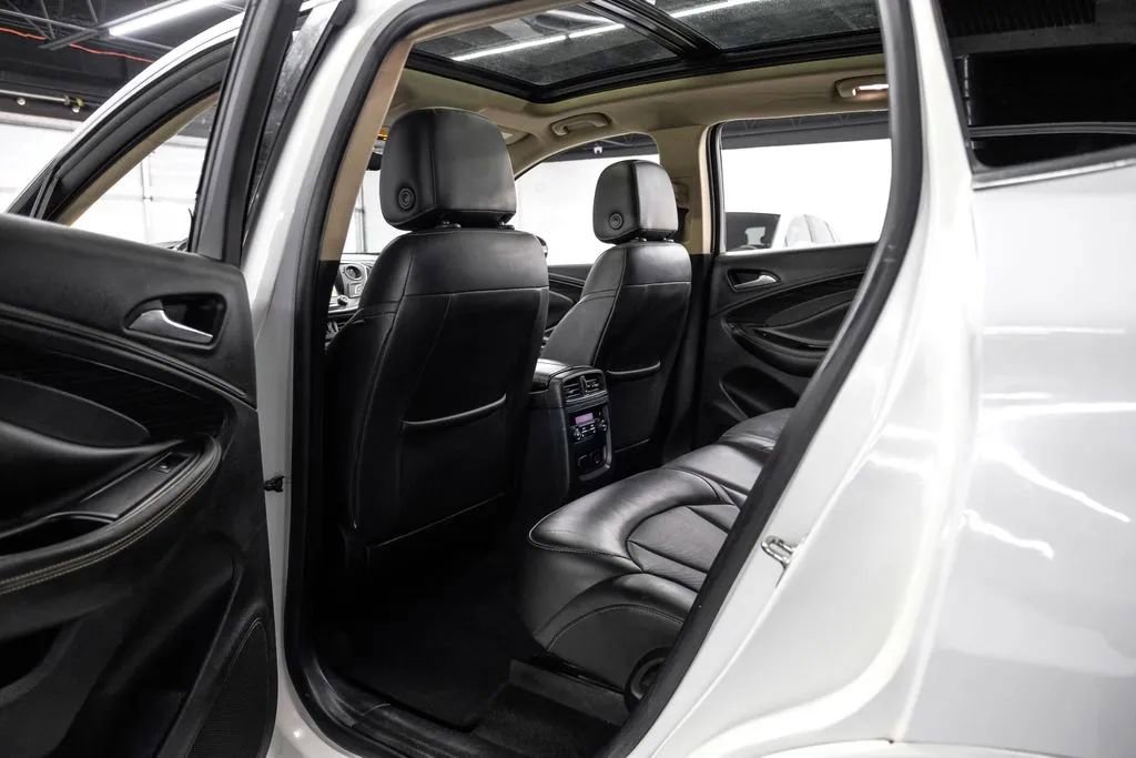Used 2017 Buick Envision Essence FWD image 43