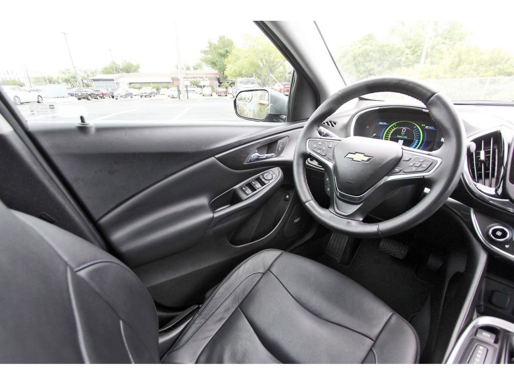 Used 2018 Chevrolet Volt Premier image 9