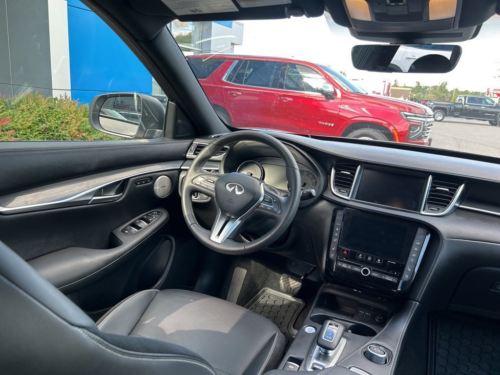 Used 2024 INFINITI QX50 Sport image 16