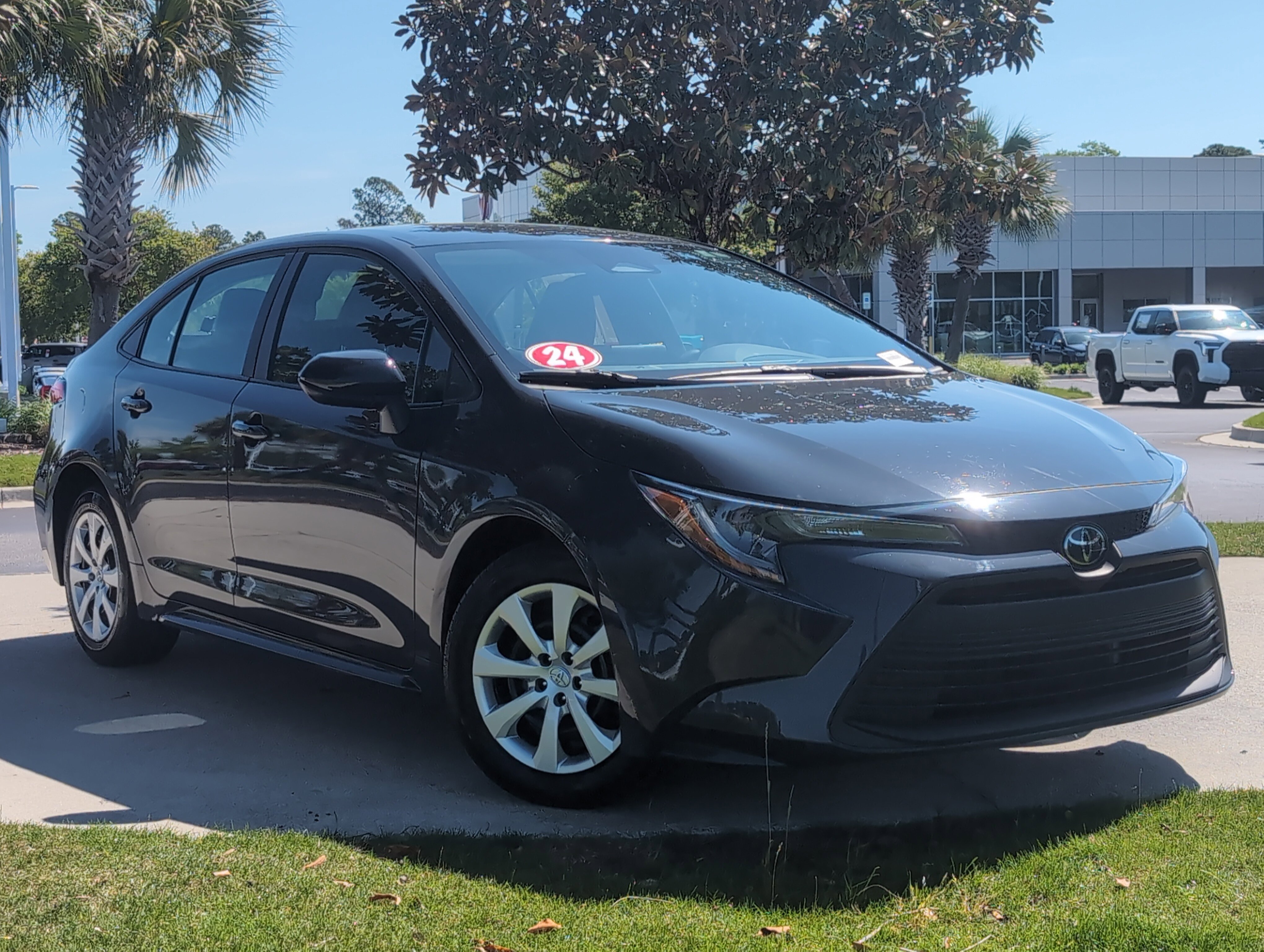 Certified 2024 Toyota Corolla LE FWD image 2