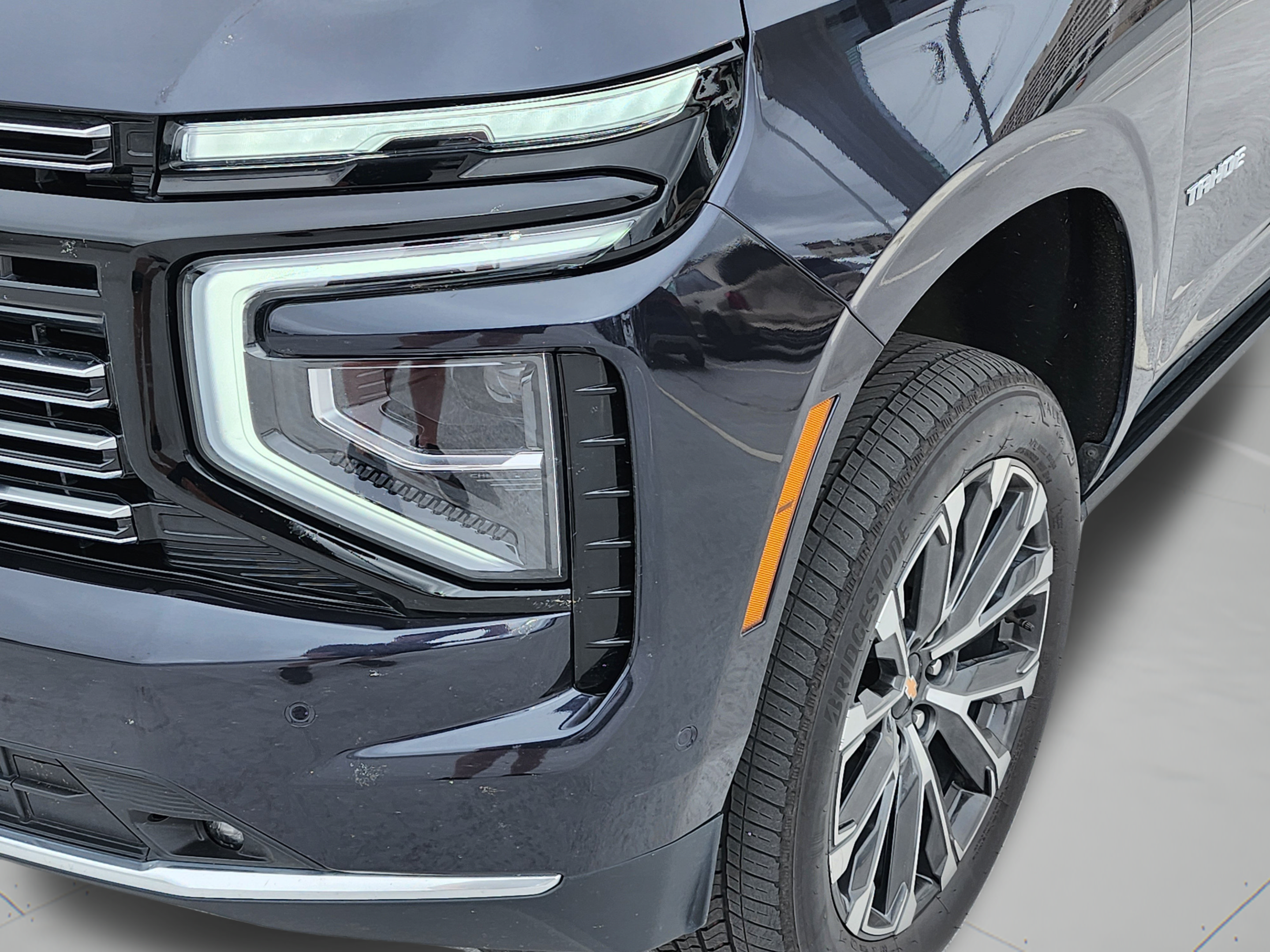 Used 2025 Chevrolet Tahoe High Country AWD/4WD image 9
