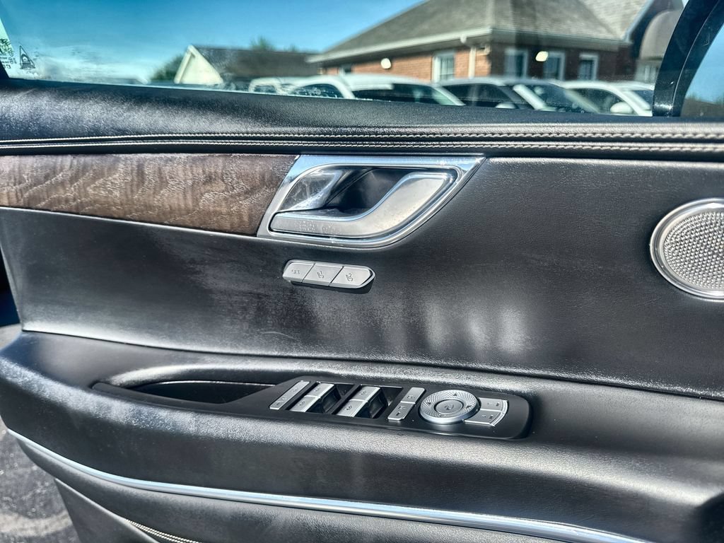 Used 2024 Genesis GV80 2.5T AWD/4WD image 13