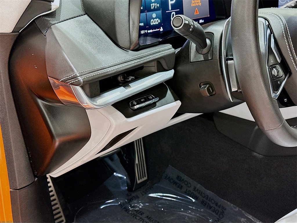 Used 2023 Chevrolet Corvette Stingray Premium Cpe w/ Z51 Performance Package image 29