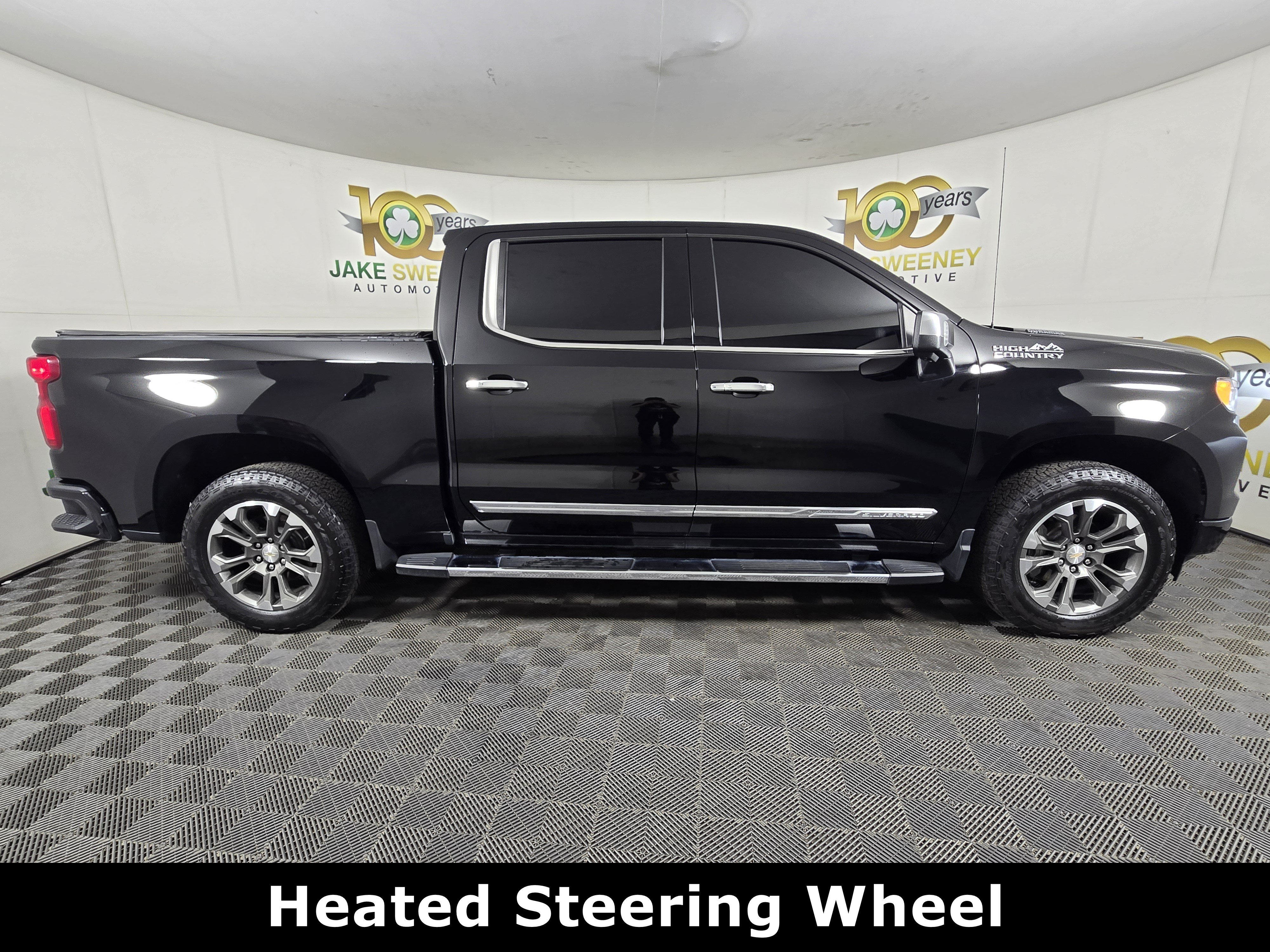 Certified 2023 Chevrolet Silverado 1500 High Country w/ Technology Package AWD/4WD image 10