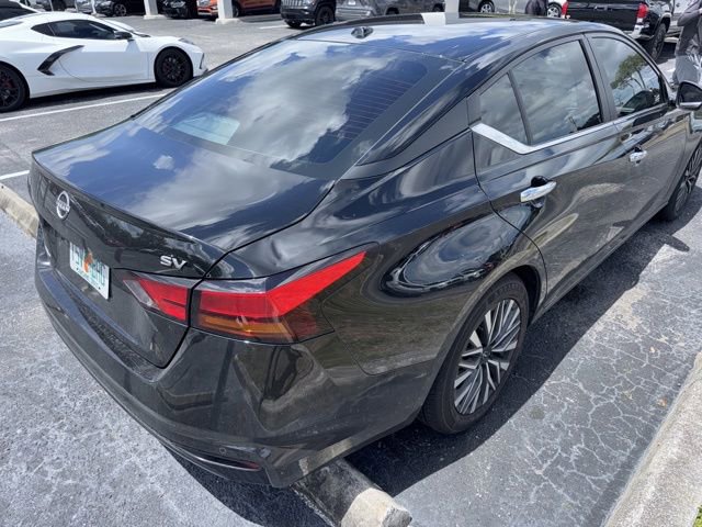 Used 2024 Nissan Altima 2.5 SV FWD image 4