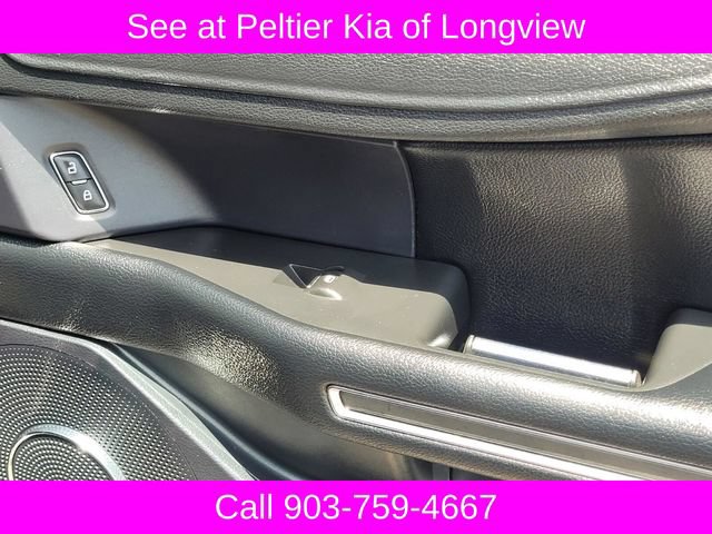 Used 2019 Ford Expedition XLT w/ Equipment Group 201A RWD image 12