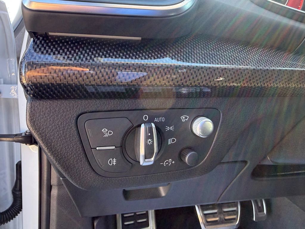 Used 2019 Audi SQ5 Prestige image 11