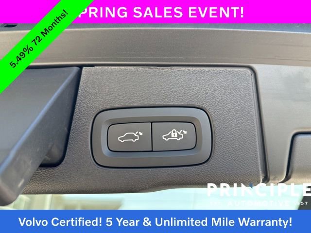Certified 2025 Volvo XC60 B5 Plus image 40