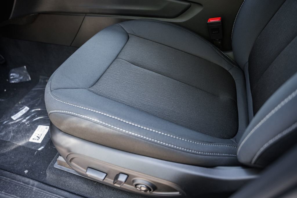 New 2025 Jeep Grand Cherokee Laredo X w/ Luxury Tech Group I image 34