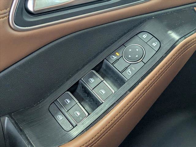 Used 2025 Nissan Rogue Platinum FWD image 12