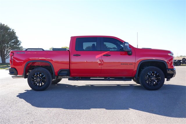 Used 2025 Chevrolet Silverado 2500 Custom w/ Custom Convenience Package image 3