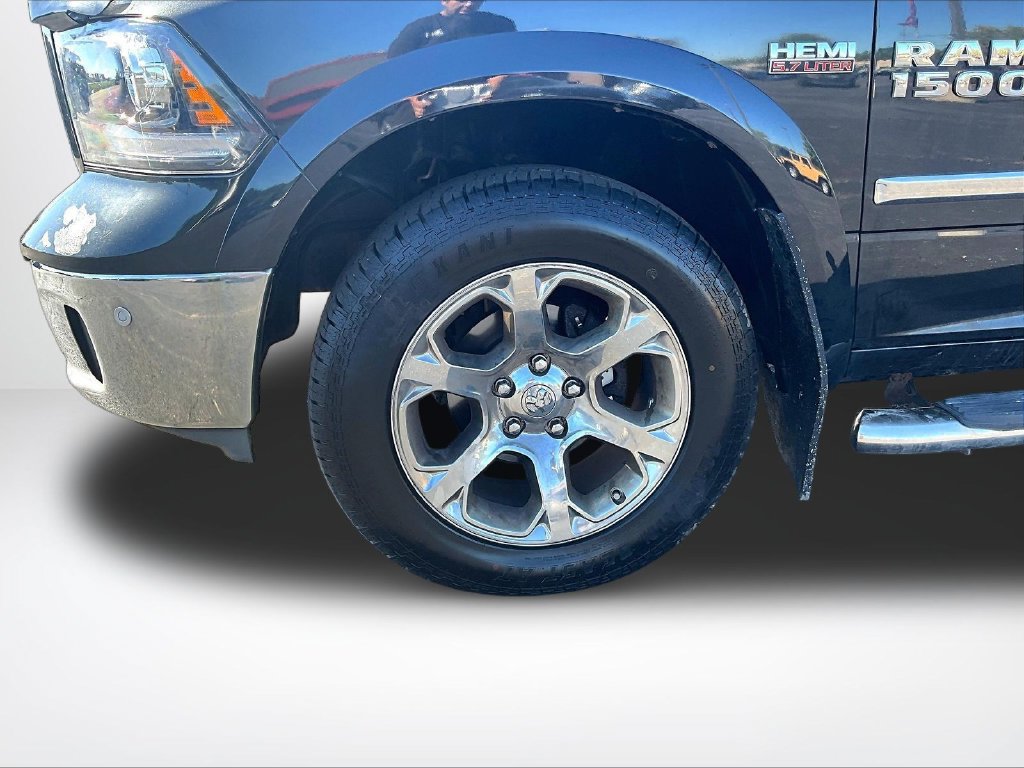 Used 2017 RAM 1500 Laramie w/ Convenience Group AWD/4WD image 9