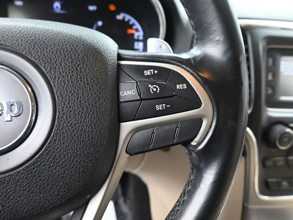 Used 2017 Jeep Grand Cherokee Laredo w/ Quick Order Package 23E image 31