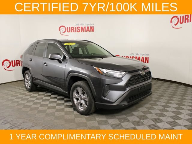Used 2025 Toyota RAV4 XLE AWD/4WD image 11