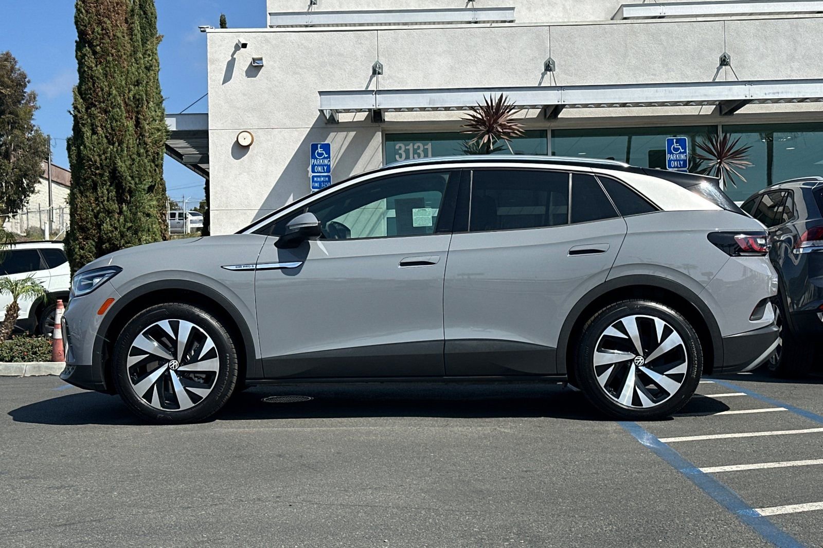 Used 2021 Volkswagen ID.4 Pro S w/ Gradient Package image 7