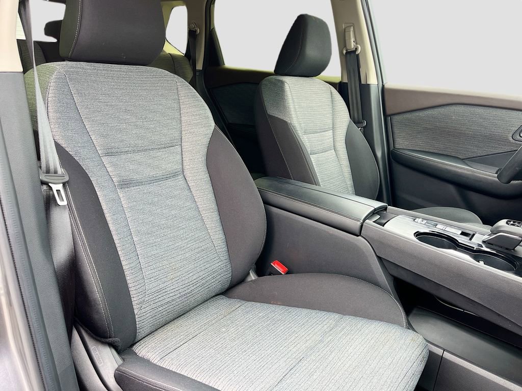 Used 2023 Nissan Rogue SV image 27