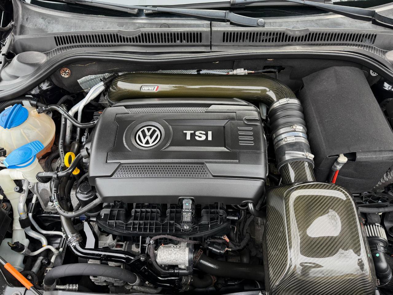 Used 2014 Volkswagen Jetta GLI Autobahn FWD image 17