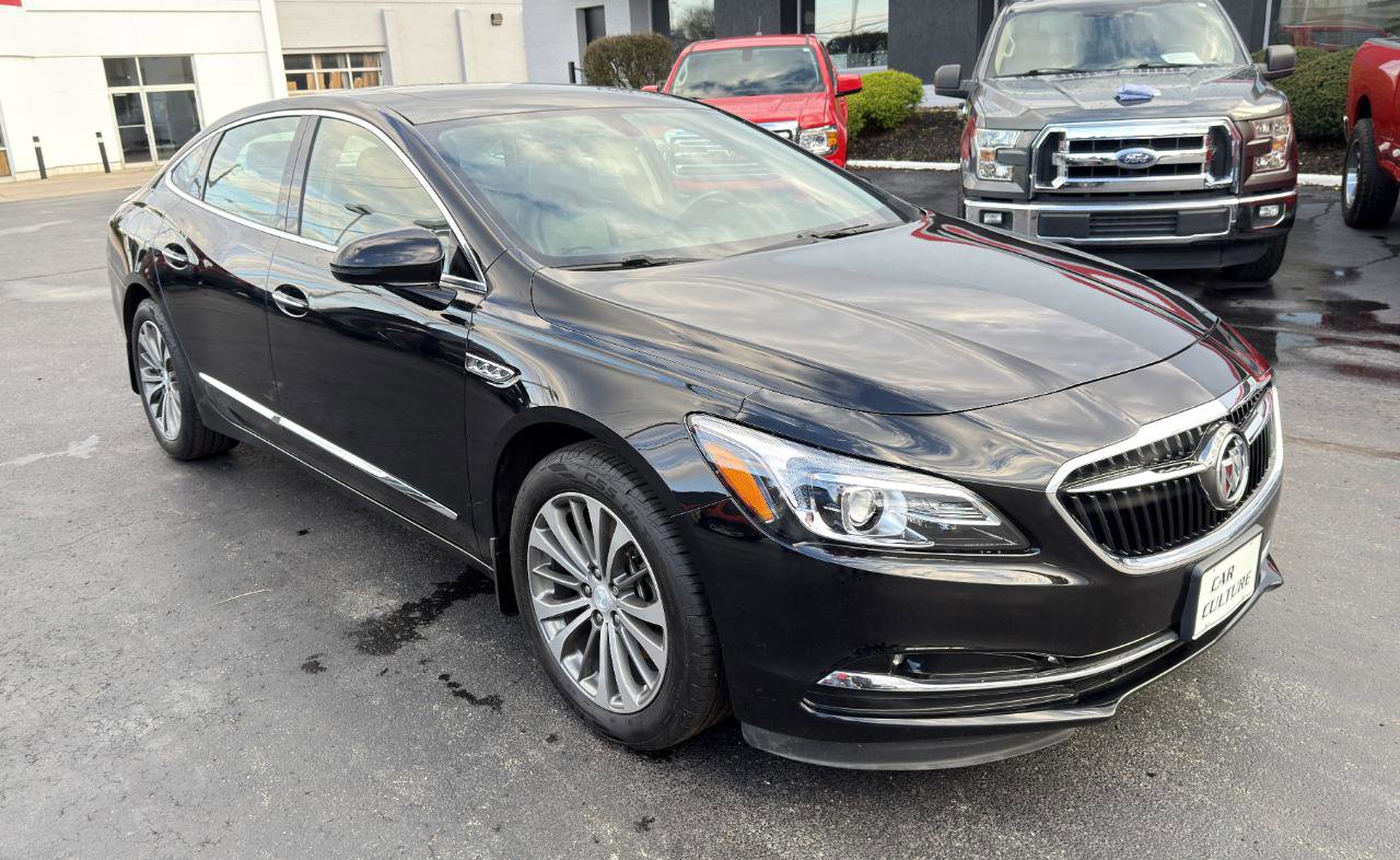 Used 2019 Buick LaCrosse Essence w/ Sun and Shade Package image 5