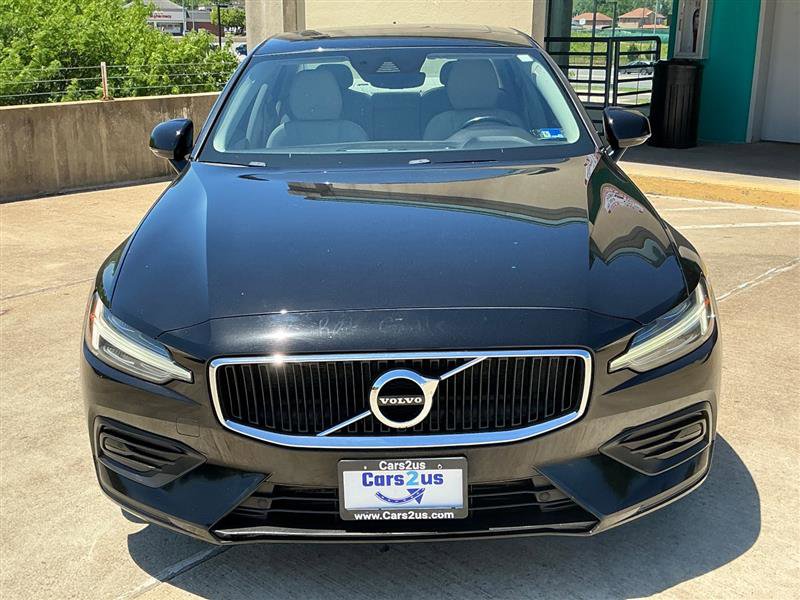 Used 2019 Volvo S60 T5 Momentum w/ Multimedia Package FWD image 11