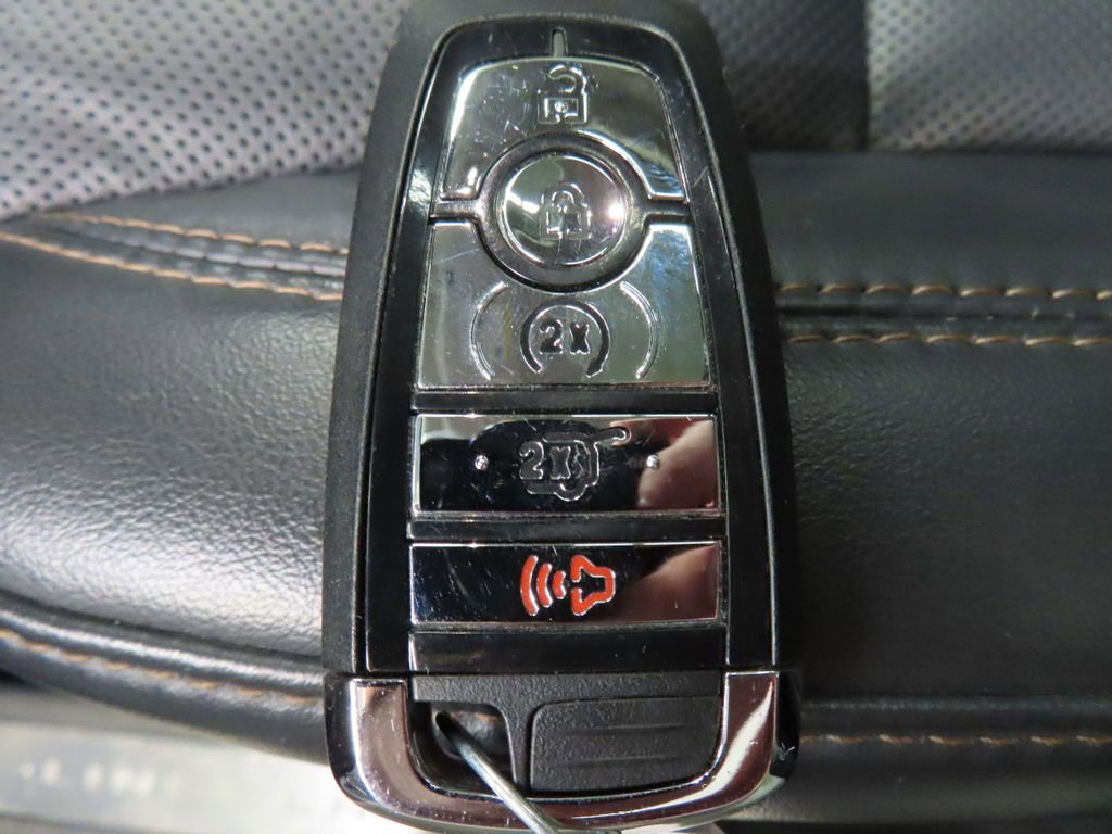 Used 2025 Lincoln Aviator Reserve w/ Jet Appearance Package AWD/4WD image 70