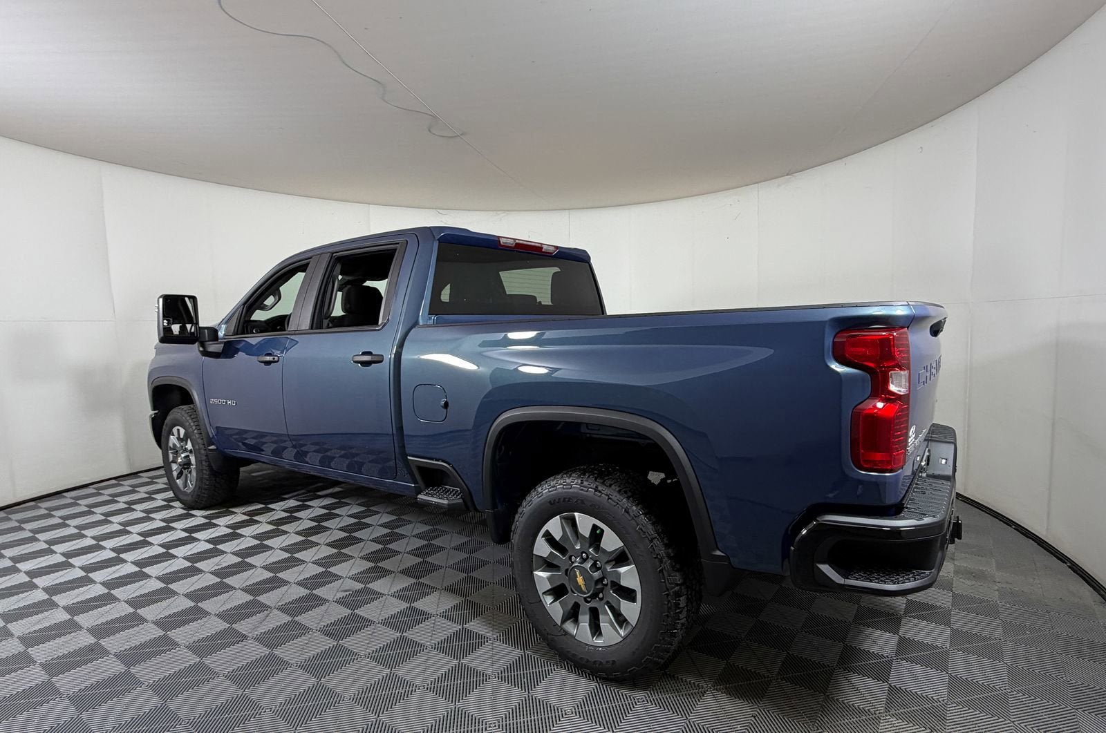 New 2026 Chevrolet Silverado 2500 Custom w/ Custom Value Package AWD/4WD image 3