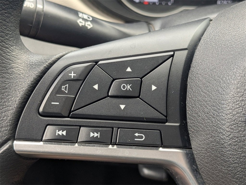 Used 2021 Nissan Versa SV image 23