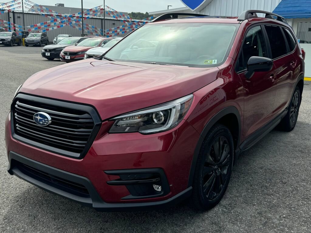 Used 2022 Subaru Ascent Onyx Edition image 3