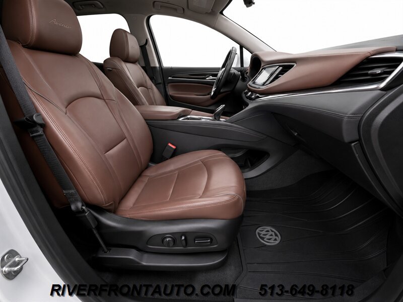 Used 2018 Buick Enclave Avenir w/ Avenir Technology Package AWD/4WD image 23