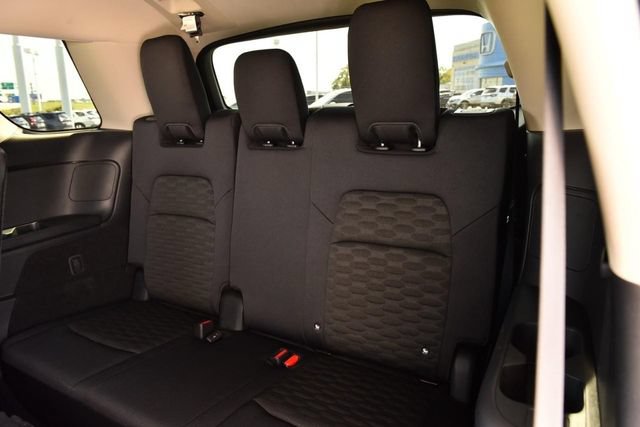 Used 2024 Nissan Pathfinder S AWD/4WD image 23