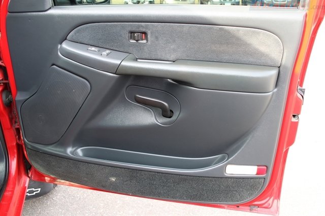 Used 1999 Chevrolet Silverado 1500 LS w/ Off-Road Chassis Pkg AWD/4WD image 32