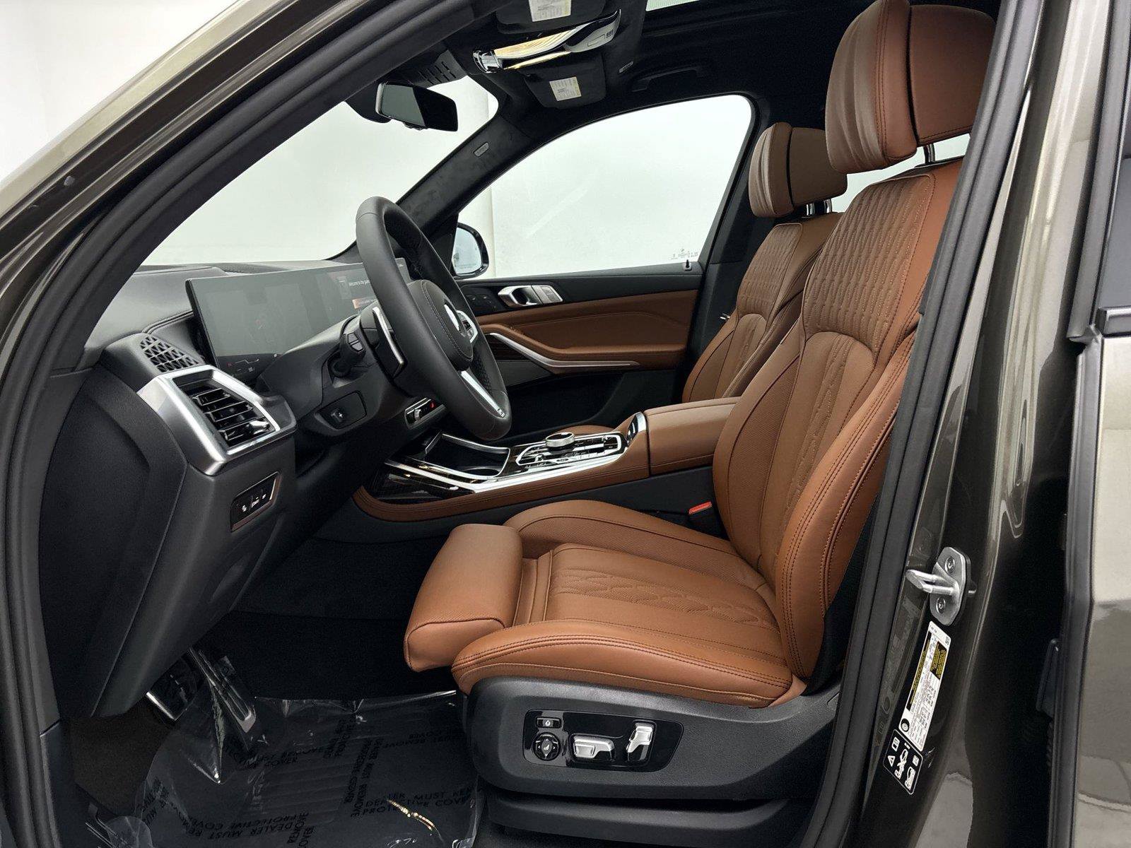 New 2027 BMW X7 xDrive40i w/ Executive Package AWD/4WD image 13