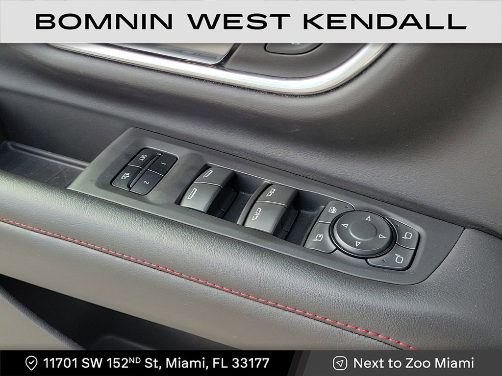 Used 2023 Chevrolet Suburban RST w/ Luxury Package image 28