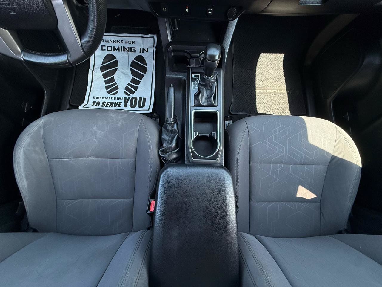 Used 2016 Toyota Tacoma TRD Off-Road w/ Towing Package RWD image 26