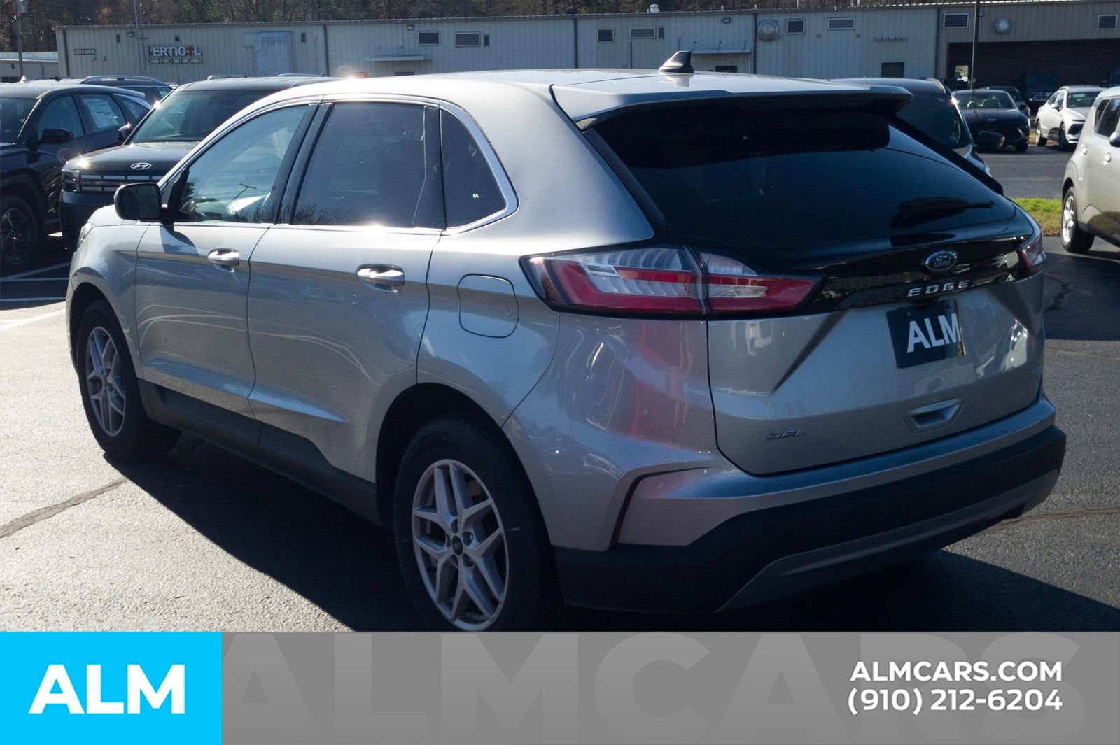 Used 2024 Ford Edge SEL image 10