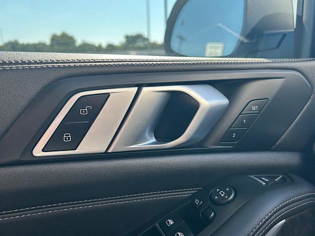 Certified 2024 BMW X5 xDrive40i w/ Premium Package image 33