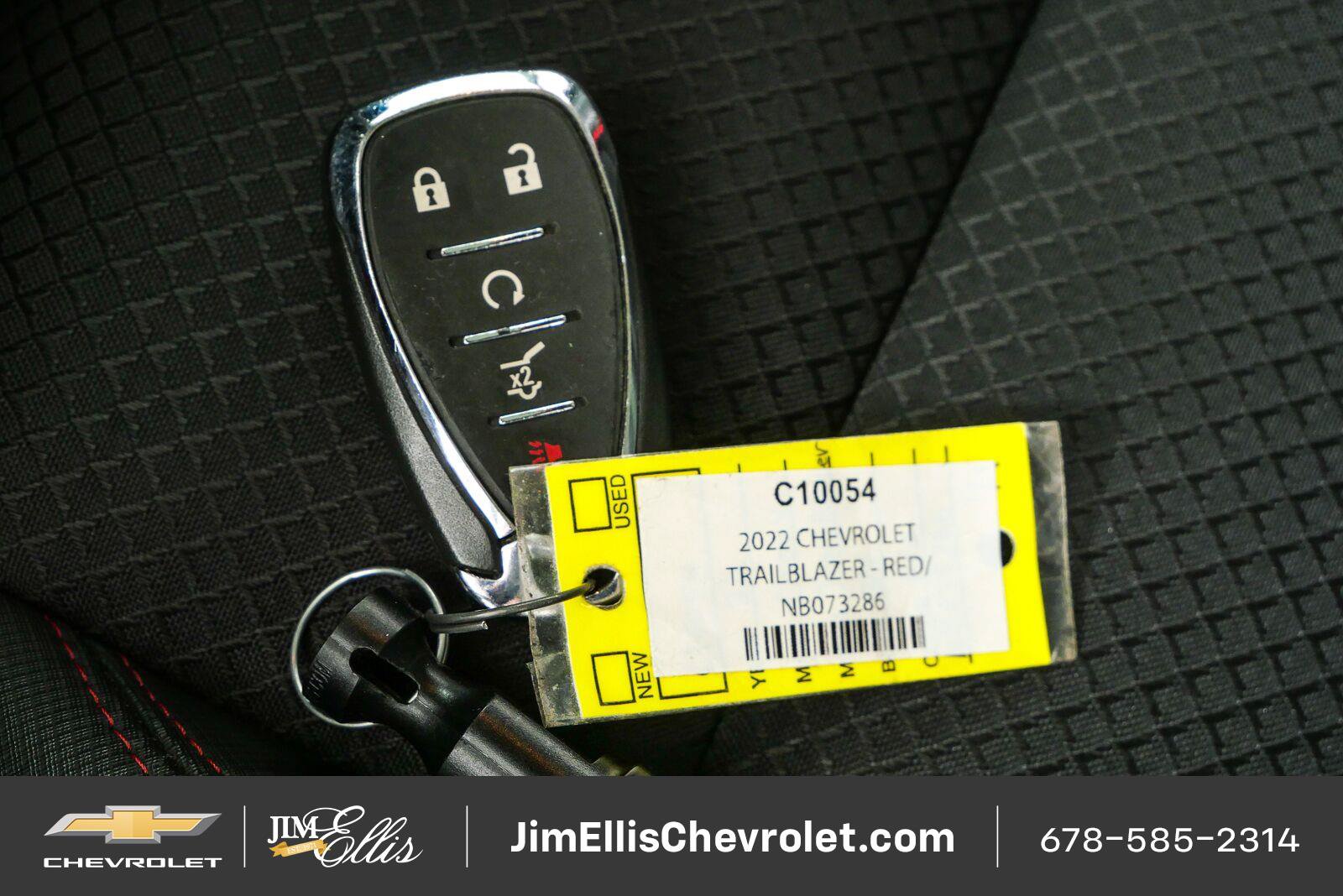Used 2022 Chevrolet TrailBlazer RS w/ Sun and Liftgate Package FWD image 38