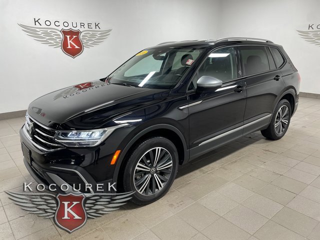Used 2024 Volkswagen Tiguan Wolfsburg Edition image 3