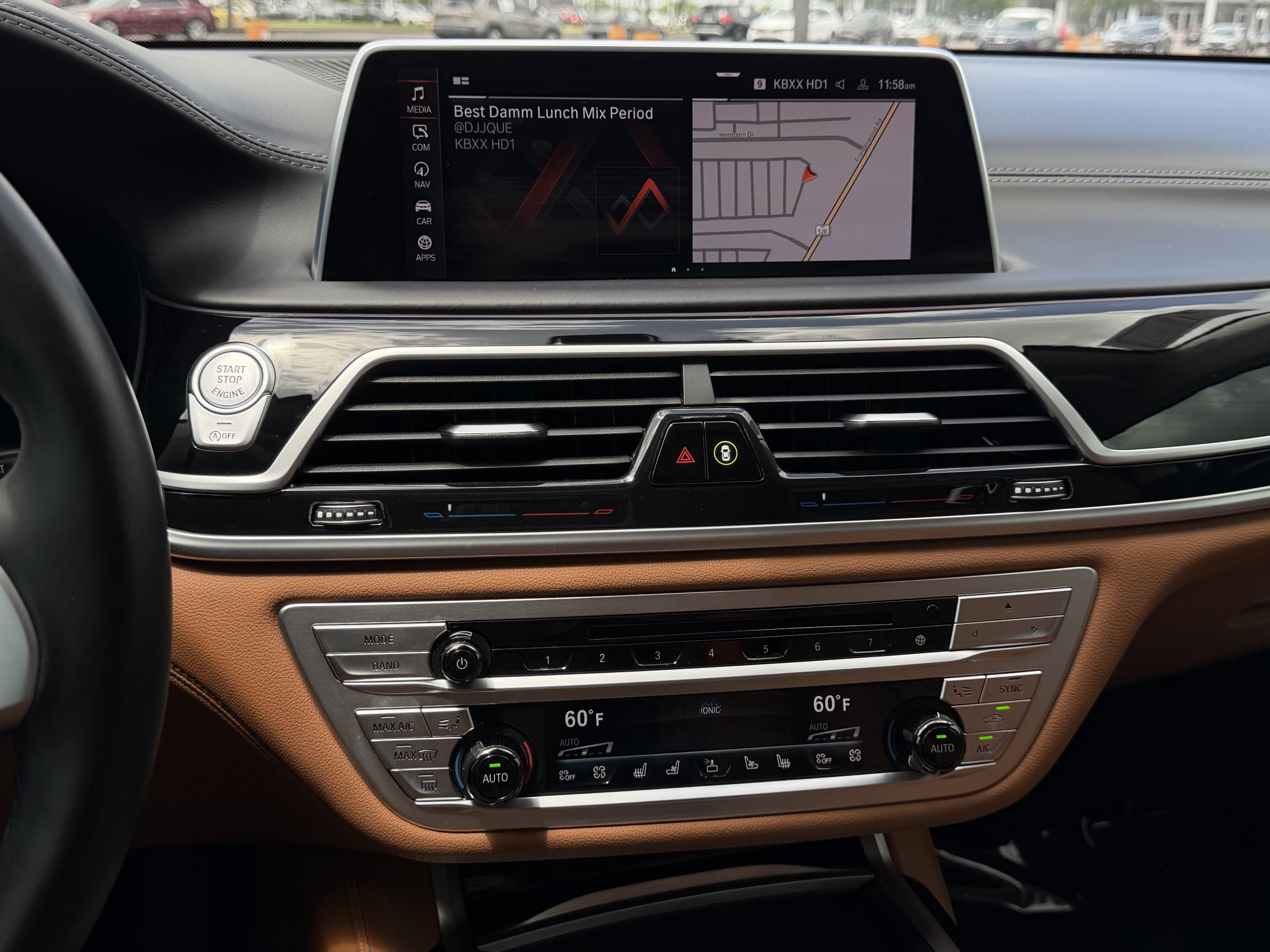 Used 2020 BMW 750i xDrive w/ Executive Package AWD/4WD image 31