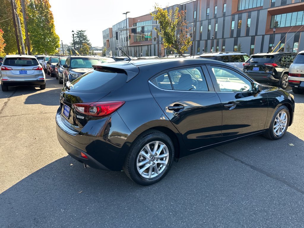 Used 2014 MAZDA MAZDA3 i Touring w/ Moonroof Package 1 FWD image 6