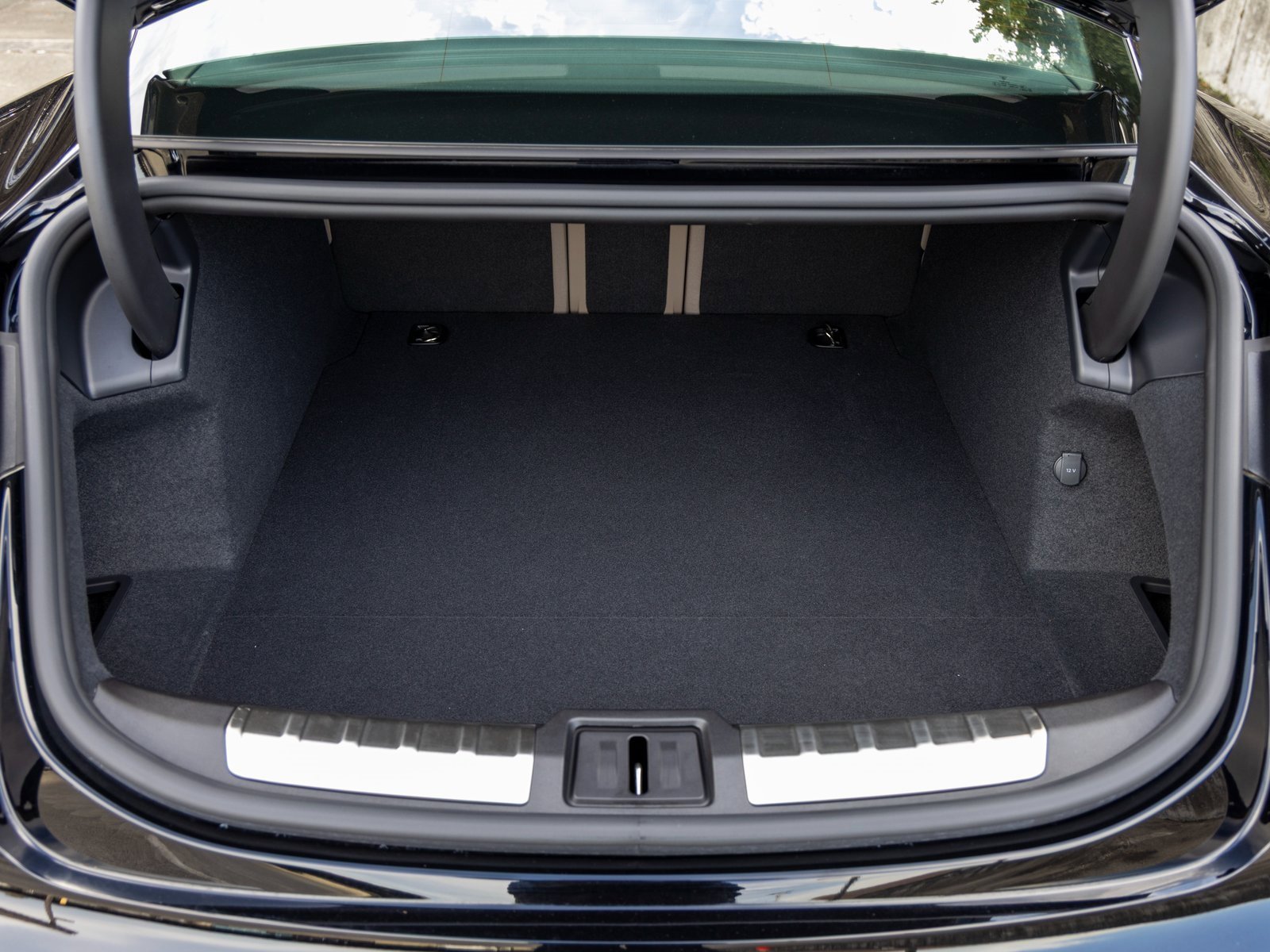 New 2025 Porsche Taycan 4S image 41